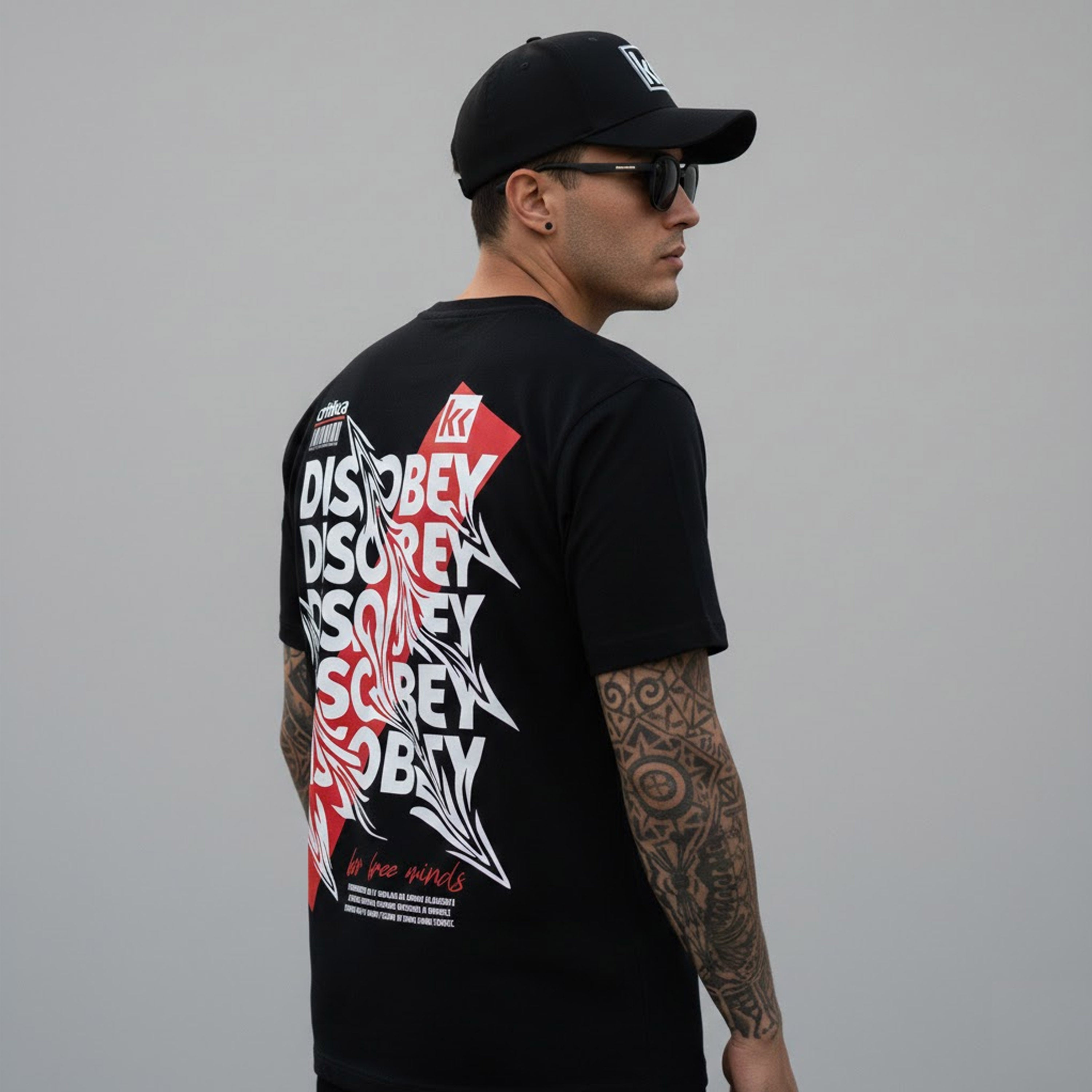 Camiseta manga corta negra - DISOBEY